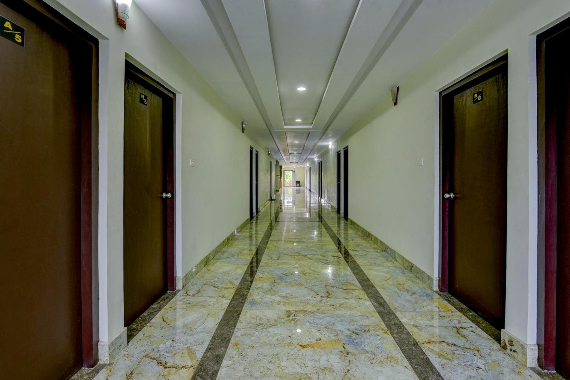 Hotel O Royal Tower Lodge Etakkare Buitenkant foto